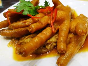 Pakar Gizi Ungkap Alasan Keseringan Makan Ceker Ayam Picu Kolesterol Tinggi
