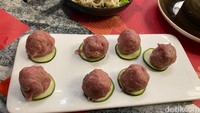 Tak ketinggalan menu Fresh Beef Meatball, bakso daging sapi berukuran besar dengan tekstur daging sedikit kasar namun gurih kuat.  Foto: detikFood