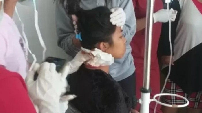 Seorang ibu pemilik kios dibacok KKB di Kabupaten Puncak, Papua
