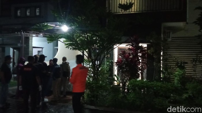 Seorang lansia ditemukan tewas bersimbah darah di Bandung