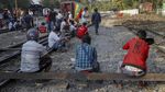 Tolak Kudeta Militer Myanmar, Demonstran Blokir Jalur Kereta Api