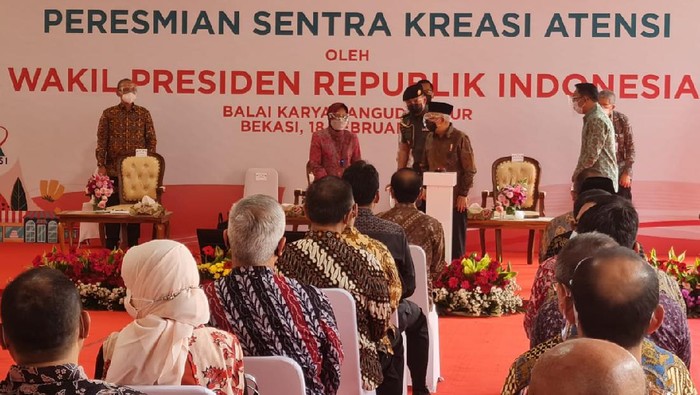 Wakil Presiden Maruf Amin meresmikan Sentra Kreasi Asistensi Rehabilitasi Sosial (ATENSI) di Balai Karya Pangudi Luhur Bekasi.