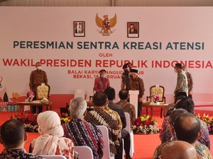 Wapres Maruf Resmikan Sentra Kreasi untuk Eks Pemulung di Bekasi