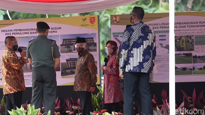 Wapres Resmikan Rusun untuk PMKS Wapres Ma'ruf Amin meresmikan Sentra Kreasi Asistensi Rehabilitasi Sosial (Atensi). Dia juga meninjau pembangunan Rusun untuk Penyandang Masalah Kesejahteraan Sosial (PMKS).