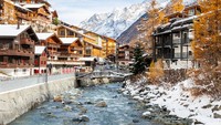 Swiss ada di peringkat keempat. Laporan negara paling bahagia tersebut diangkat berdasarkan tingkat GPD, harapan hidup, kemurahan hati, dukungan sosial, kebebasan, dan pendapatan, korupsi sejak diluncurkan pada tahun 2012 (Foto: iStock)