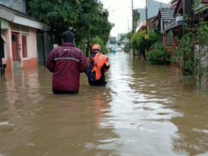 Titik Banjir di Bekasi Bertambah Jadi 55, Tertinggi di Jatiasih