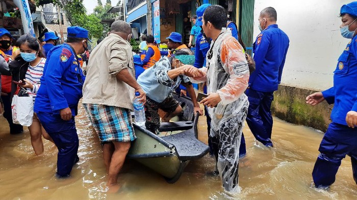 Banjir di Cipinang Melayu Jaktim (Foto: Fathan/detikcom)
