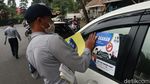 Cabut Pentil hingga Digembosi, Dishub Tertibkan Parkir Liar di Bandung