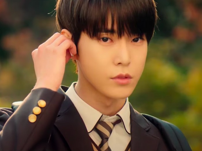 Doyoung NCT di drama Korea Cafe Midnight Season 3