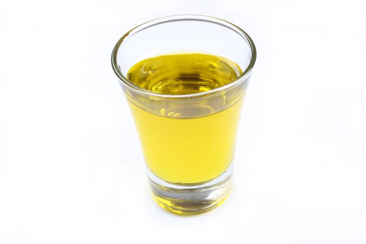 Duh! Wanita Ini Nekat Minum Urine karena Percaya Bisa Sembuhkan Covid-19