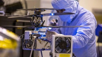 Teknologinya inovatif, termasuk sumber daya sel tenaga surya, baterai dan komponen lainnya. Sebagai perangkat uji coba, Ingenuity tidak punya instrumen penelitian karena merupakan eksperimen terpisah dari Perseverance. Foto: NASA