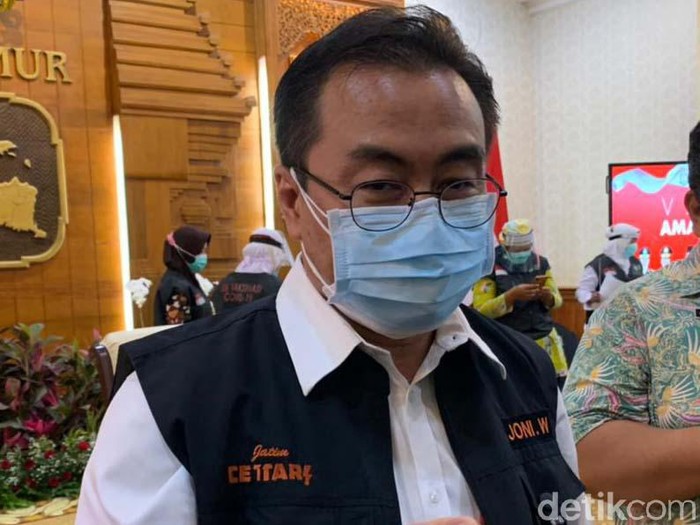 Ketua Satgas Kuratif COVID-19 Jatim, dr Joni Wahyuhadi