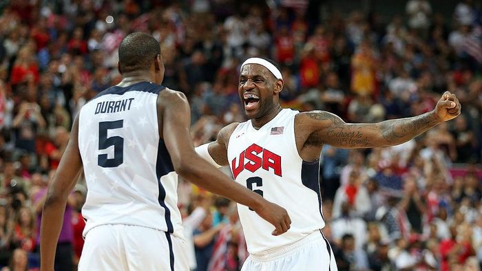 Kevin Durant-LeBron James LONDON, ENGLAND - AUGUST 12: Kevin Durant #5 and LeBron James #6 of the United States celebrate in the Mens Basketball gold medal game between the United States and Spain on Day 16 of the London 2012 Olympics Games at North Greenwich Arena on August 12, 2012 in London, England. (Photo by Christian Petersen/Getty Images)