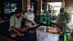 Korban Banjir Cipinang Mulai Mengungsi