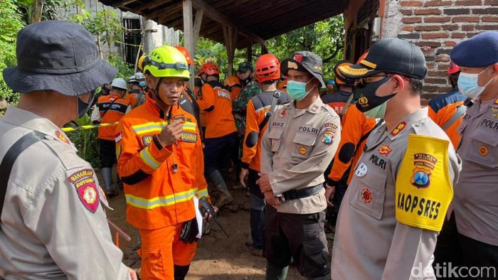 Korban Longsor Nganjuk