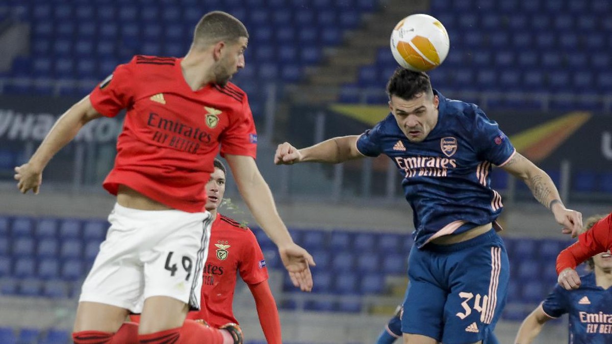 Benfica vs Arsenal masih imbang tanpa gol di babak pertama. (Foto: AP/Andrew Medichini)