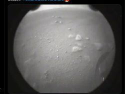 Meme Kocak Robot NASA Mendarat di Mars untuk Selamatkan Matt Damon