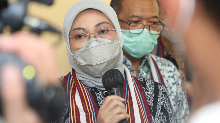 Menaker Ida Fauziah