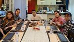 Momen Crazy Rich Malang Gilang Widya Pranama Saat Cicip Makanan Mewah