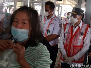 Momen Menhub Tinjau Pelaksanaan GeNose di Stasiun Bandung