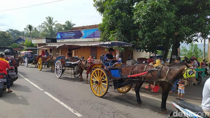 Pasar Kiringan Pasar di Magelang cuma buka setiap Jumat Pahing