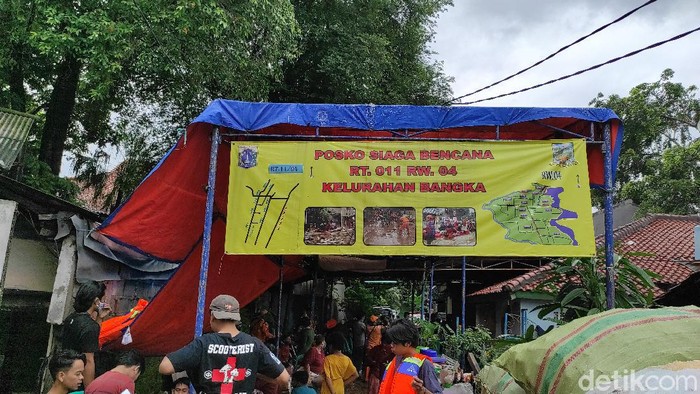 Posko Siaga di Bangka Jaksel