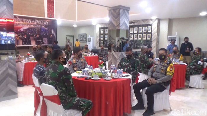 Rapat anggota TNI-Polri di Sulsel