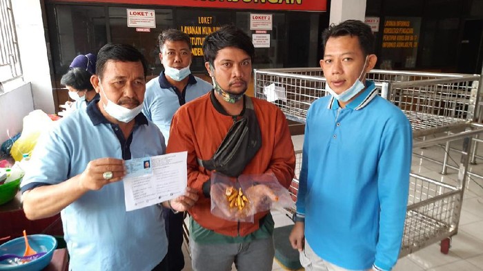 Aksi penyelundupan sabu terjadi di Rutan Klas I Surabaya di Medaeng-Sidoarjo. Sabu dimasukan ke dalam perut ikan mujaer pepes.