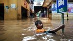 Banjir Rendam Pasar Cipulir