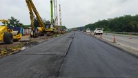 Hari ini Sabtu, 20 Februari 2021 pukul 08.30 WIB mulai dibuka jalur detour dari arah Cirebon menuju Jakarta untuk normalisasi lalu lintas di KM 122 sehingga tidak ada lagi contra flow..., tulis rilis resmi Astra Tol Cipali. Foto: dok. Astra Tol Cipali