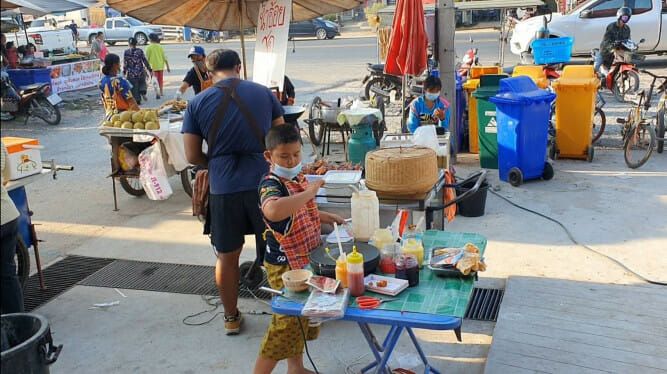 Berbekal Resep dari YouTube, Bocah 9 Tahun Jualan Crepes Demi Keluarga
