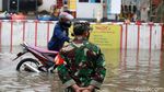 Penampakan Banjir Rendam Jatibening Permai Bekasi di Hari Kedua