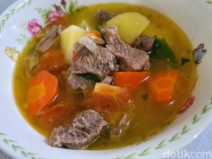 5 Resep Sop Daging Sapi Berkuah Kaldu Gurih untuk Penghangat Badan