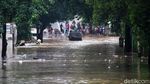 TPU Jeruk Purut Terendam Banjir