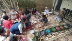 Foto: Tradisi Tedak Siten yang Sarat Makna