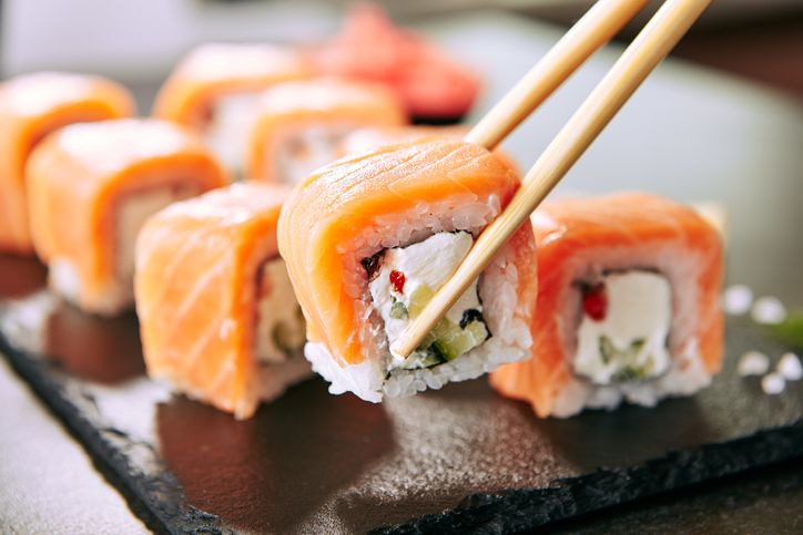 Apa Benar Sushi Tergolong Makanan Sehat? Ini Penjelasan Ahli Gizi