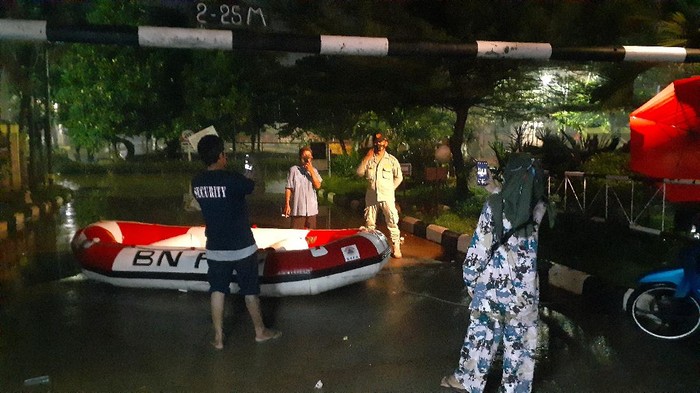 Banjir di Bumi Nasio Indah, Bekasi, mulai surut