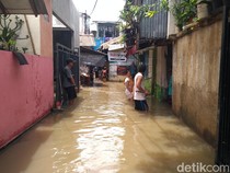 Video: Jati Padang Jaksel Masih Banjir, Ketinggian Air 50 Cm