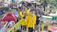 Bantuan diberikan kepada pengungsi di Kampung Melayu, Pasar Minggu, Pancoran dan Jatinegara.