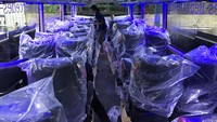 Bus kedua ini memiliki jumlah kursi yang berbeda dari bus pertama yang dibuat. Kali ini dia menggunakan konfigurasi 2-2 dengan jumlah 48 kursi. Serta terdapat juga dua kursi cadangan yang tersedia. Foto: Ilham Satria Fikriansyah