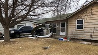 Diungkapkan Administrasi Penerbangan Federal (FAA), pesawat itu telah mendarat di Bandara Internasional Denver, Amerika Serikat pada Sabtu (20/2/2021) waktu setempat. (Foto: Broomfield Police Department via AP)