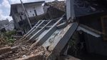 5 Rumah Terdampak Tanah Longsor di Bangka, Jakarta Selatan