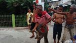 Ular Piton Pemangsa Ayam Warga Karanganyar Ditangkap