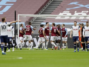 West Ham Vs Tottenham: Spurs Tumbang 1-2