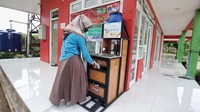 BNI juga akan memperbanyak tempat khusus masker di unit kerja BNI dan lokasi lainnya.