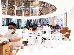 % Arabica, Kopi Viral dari Kyoto Jepang yang Goda Penggemar Kopi