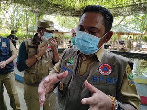 Bupati Bekasi: Perbaikan Tanggul Citarum yang Jebol Tunggu Air Surut