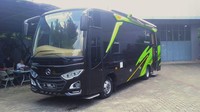 Jika dilihat dari luar, bus ini tampak seperti bus medium pada umumnya. Tak banyak perubahan pada tampak eksterior. Bus ini memiliki dimensi panjang 8,5 meter, lebar 2,3 meter dan tinggi 3,4 meter. Foto: Dok. BAV Luxury Auto Design