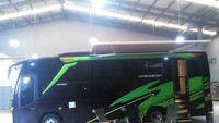 Tren modifikasi dengan tema motorhome atau campervan yang berfungsi seperti rumah berjalan ini sedang naik. Beberapa bus dibuat menjadi motorhome yang mewah dan nyaman untuk orang-orang berpergian bersama keluarga. Salah satu perusahaan modifikasi interior kendaraan, BAV Luxury Auto Design membuat interior motorhome yang mewah pada bus berukuran medium ini Foto: Dok. BAV Luxury Auto Design