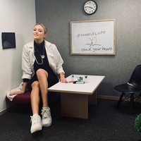 Dengan pakaian tersebut tidak ada yang menyangka aku seorang model, ucapnya. Foto: Instagram